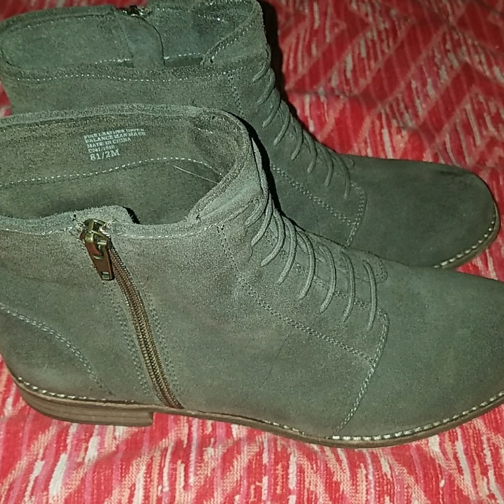 Splendid boots 8.5